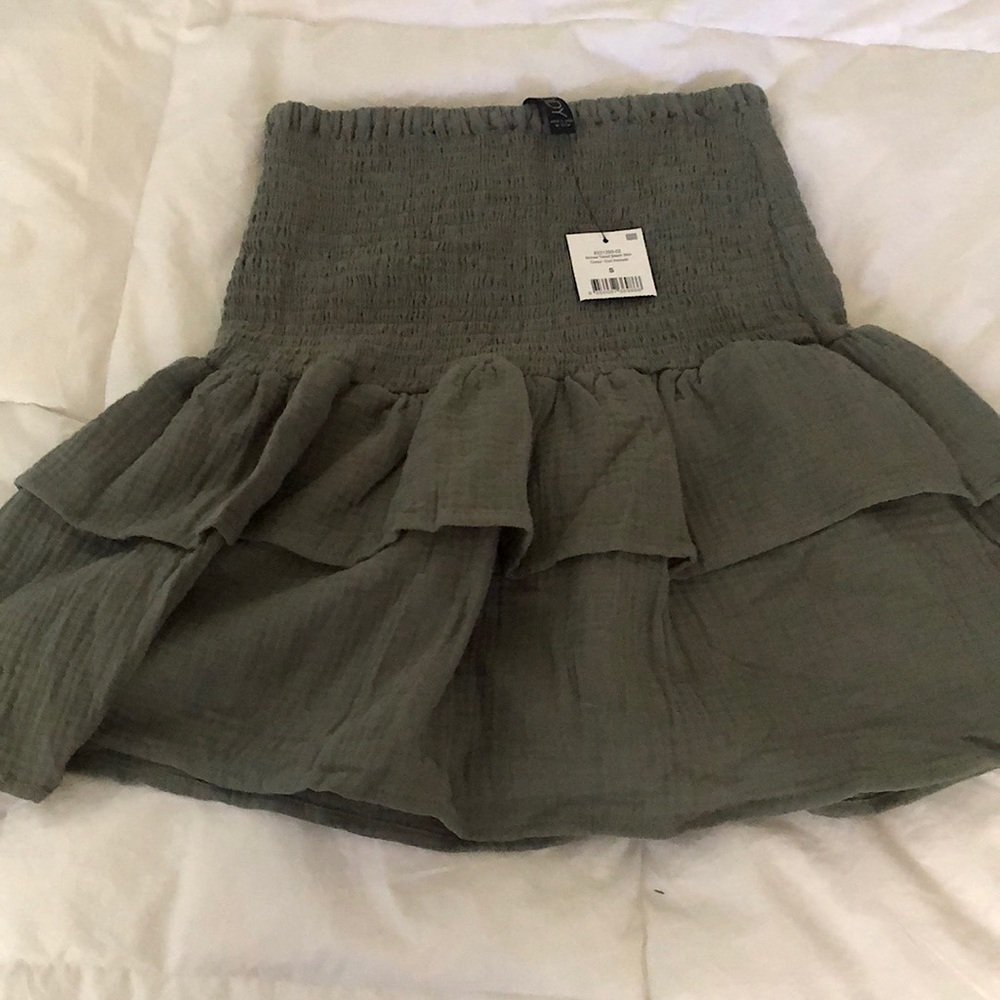 cotton on green skirt-size small